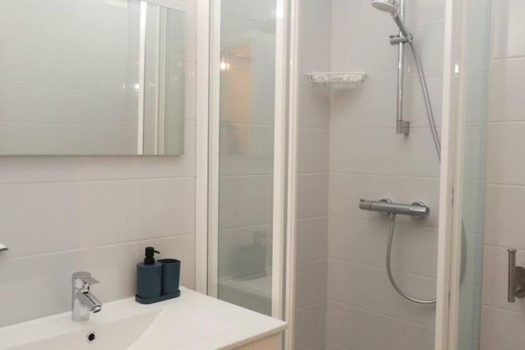 Ginkgo Studio - Piscine, Proche De La Mer, Golf, Wifi Мандельє-ла-Напуль Екстер'єр фото